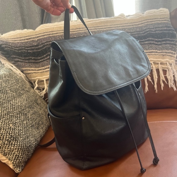 FRYE 🖤 Black top grain leather BACKPACK - Picture 2 of 12